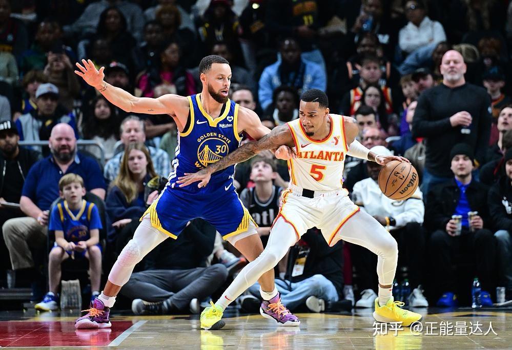九游体育官网-库里重返赛场，爆冷首场状态出色，C9观众沸腾！再创辉煌时刻-九游体育官网